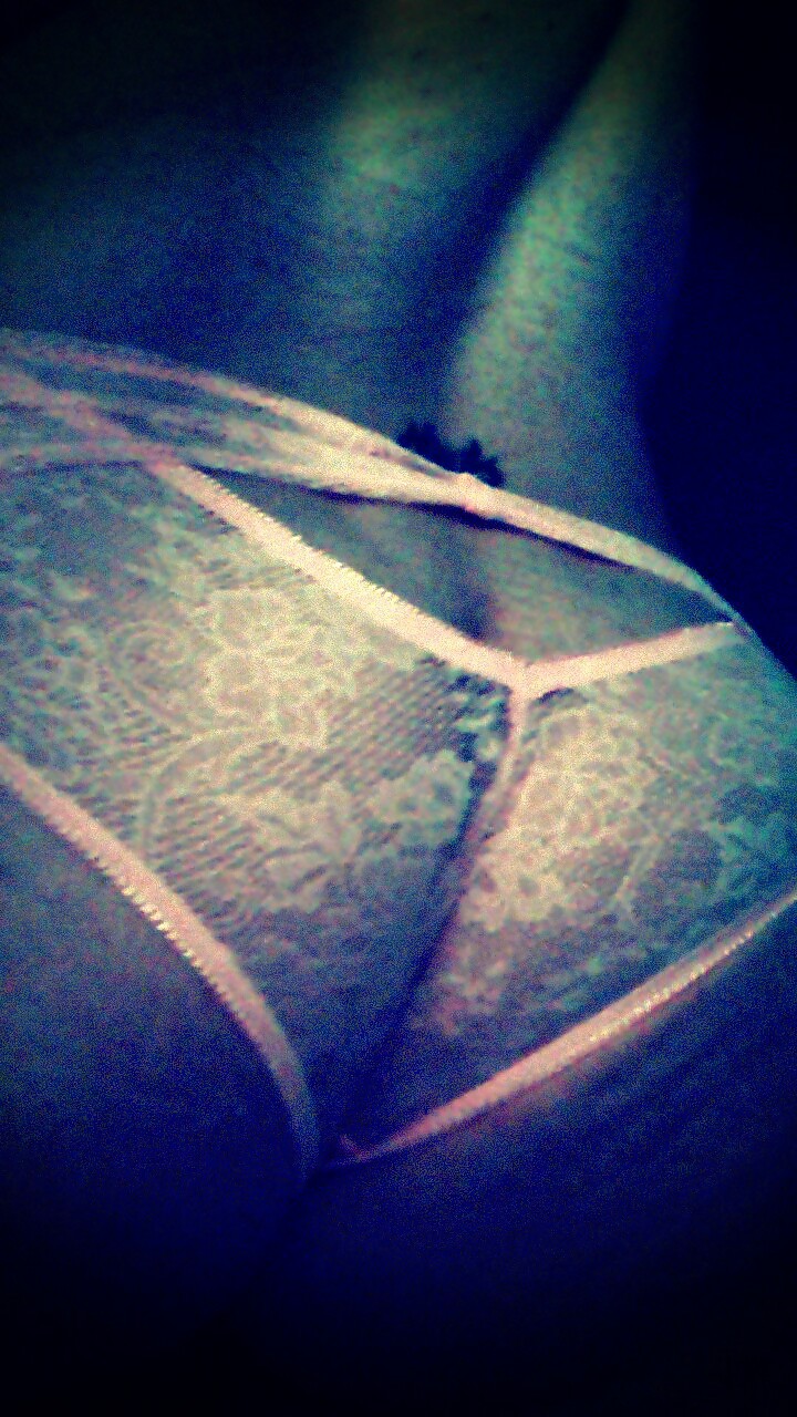 Más miradas a las bragas 
 #23165455