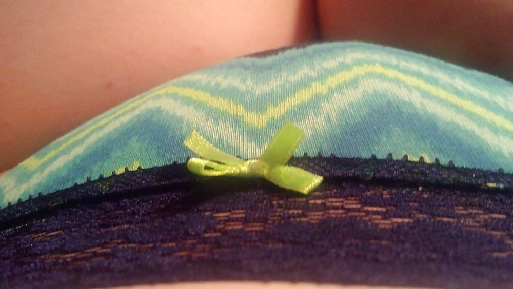 Más miradas a las bragas 
 #23165659