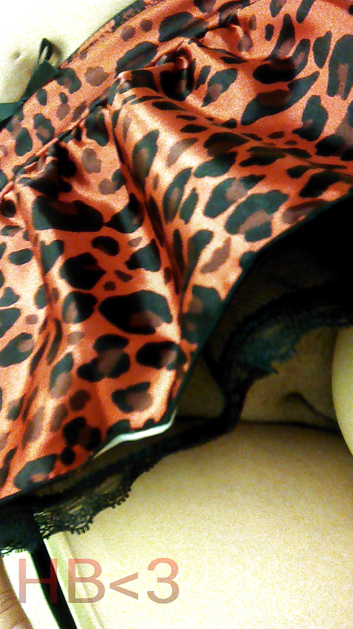 Más miradas a las bragas 
 #23165724