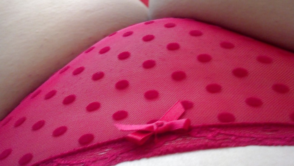 More panty peekinG  #23165752