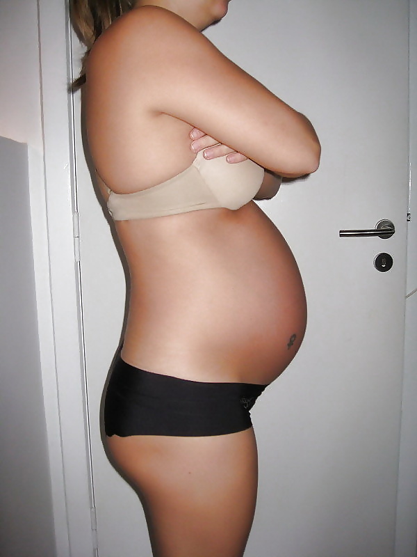 Marie enceinte-pregnant
 #27097183