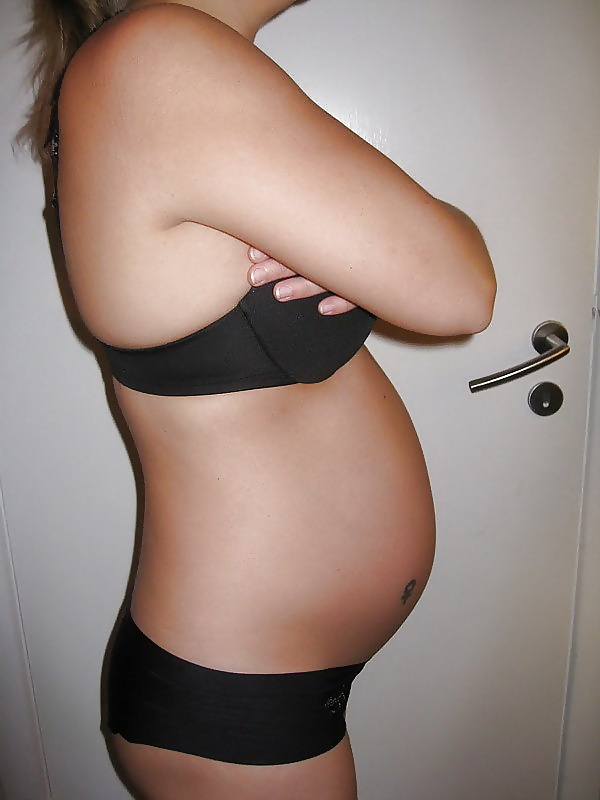 Marie enceinte-pregnant
 #27097328