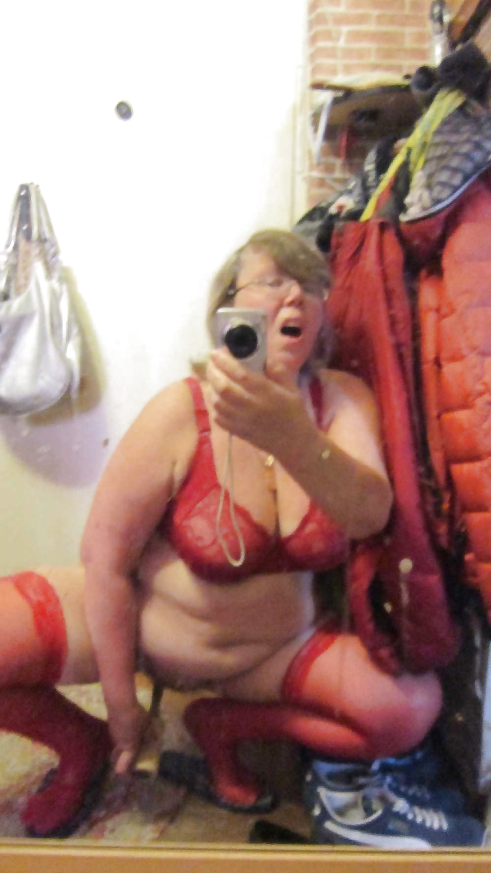 Granny selfies
 #38545230