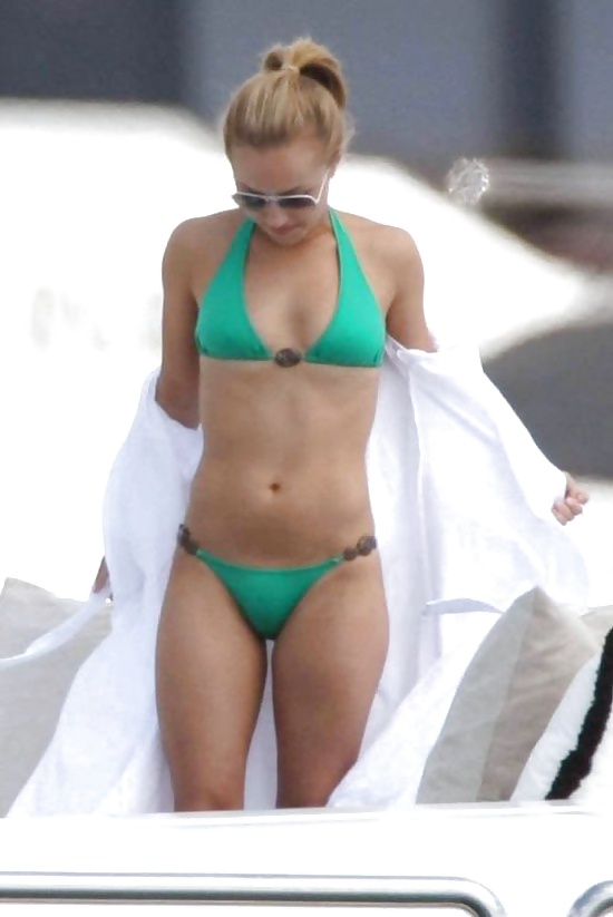 Various Celebrity Cameltoes #32243822