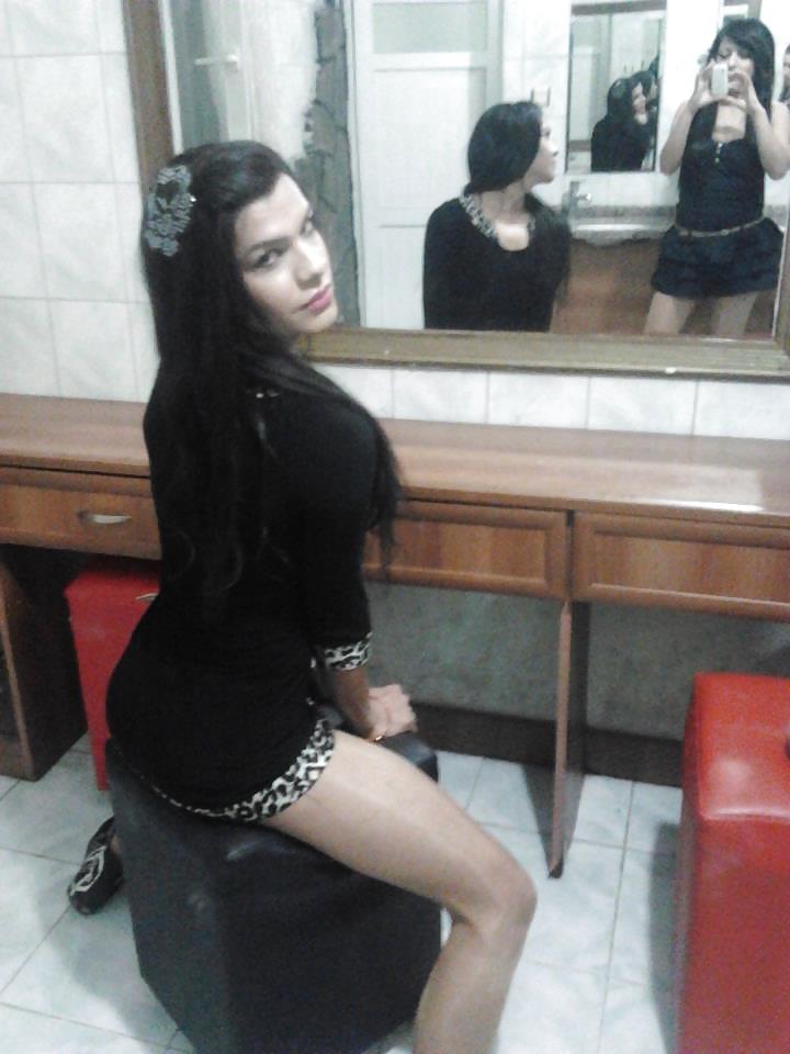 ベンベン
 #37912615