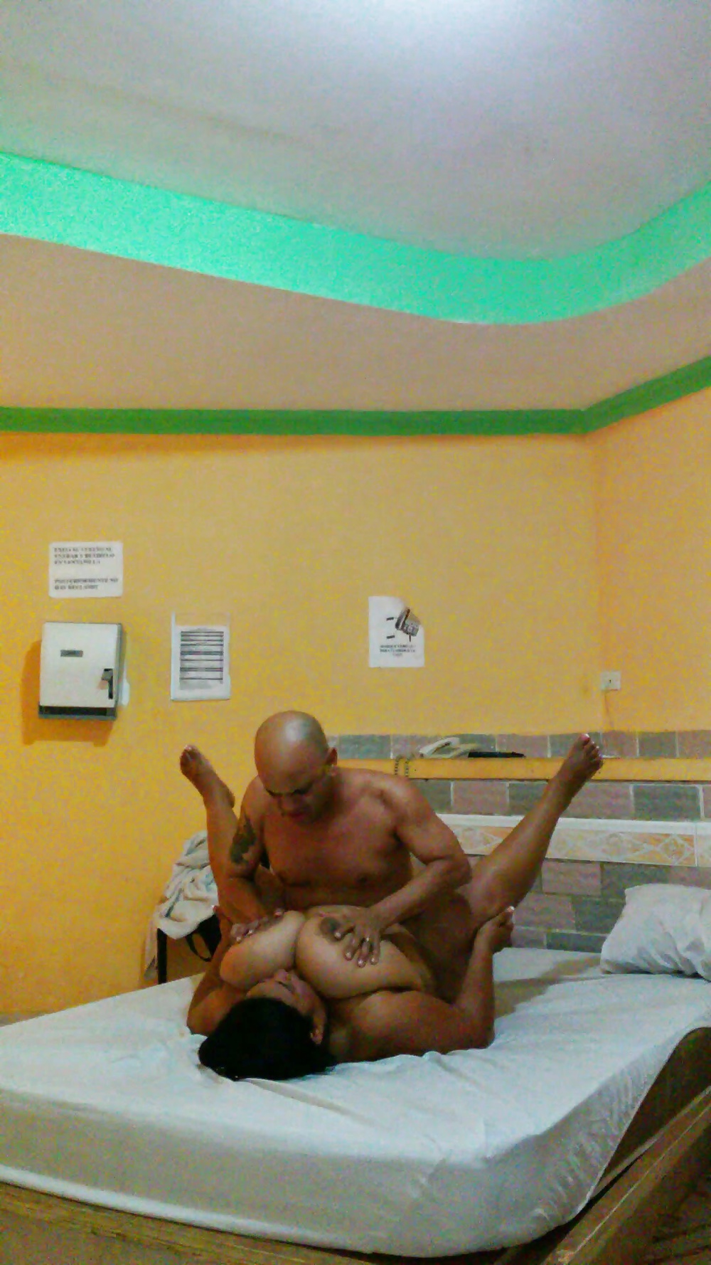 Cette grosse truie est une vraie pute espagnole 
 #39399539