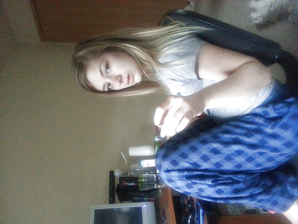 淫乱妻 01
 #40430401