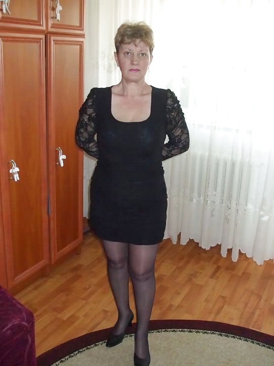 Rumänisch Kurze Röcke Und Strumpfhosen #28269577