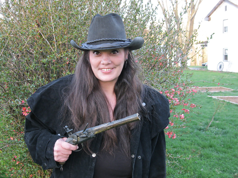 Hey ya'll + a few more pics
 #37769227