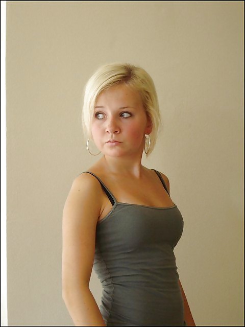 Amateur MILFs Wives Part 13 #28914791