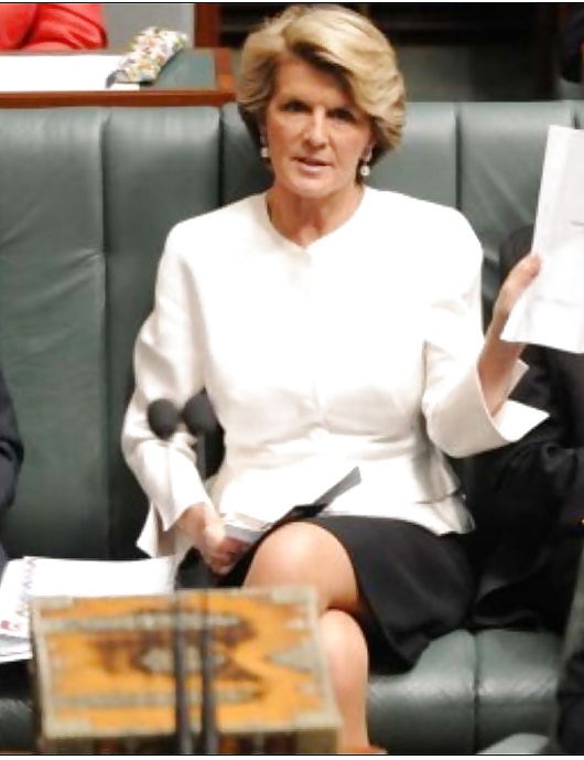 Amor masturbándose a la conservadora julie bishop
 #25420842