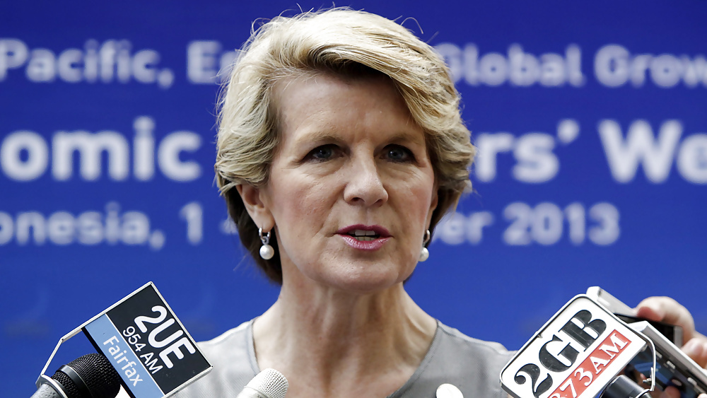 Amor masturbándose a la conservadora julie bishop
 #25421067