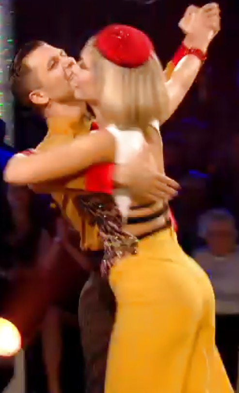 Rachel riley rigorosamente cum danza
 #36720556