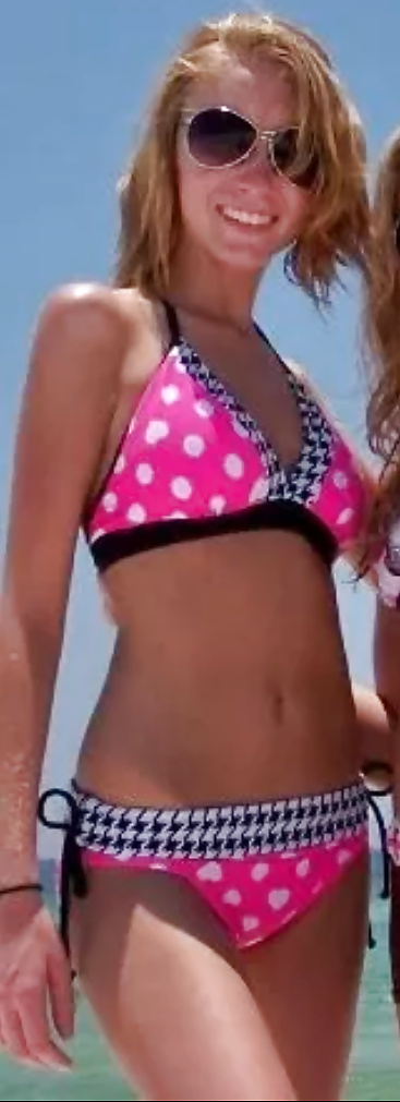 Fotos en bikini
 #33658169