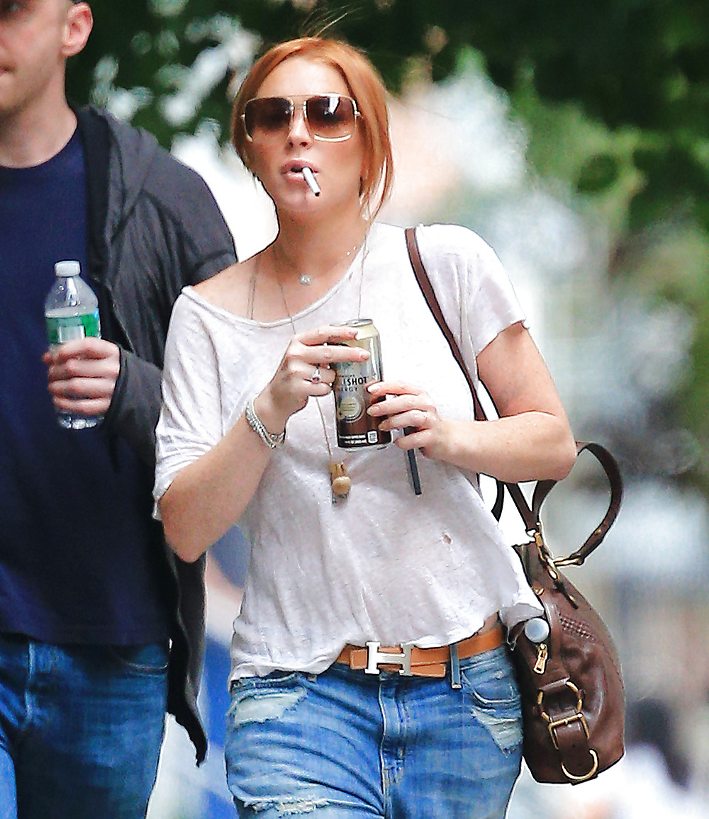 Lindsay Lohan ... Shopping In New York City #23282198