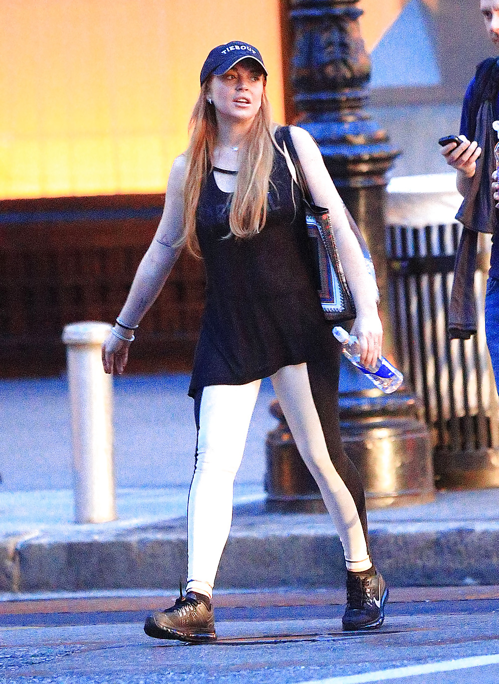 Lindsay Lohan ... Shopping In NYC #23282373