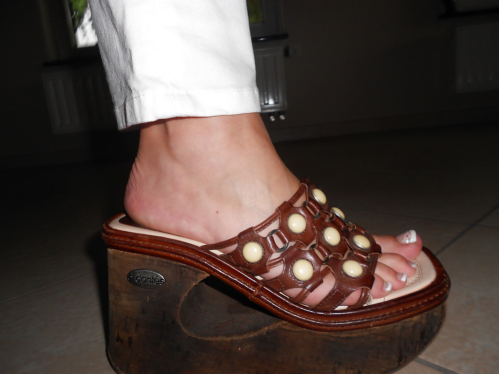 サンダルとミュール
 #23078040