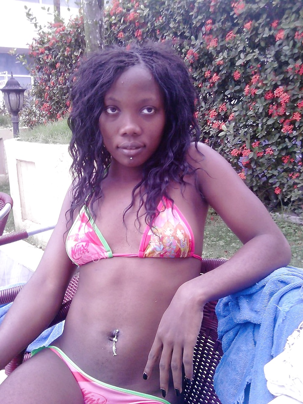 Une Fille Cameroonian Appelé Christelle N. #27351471