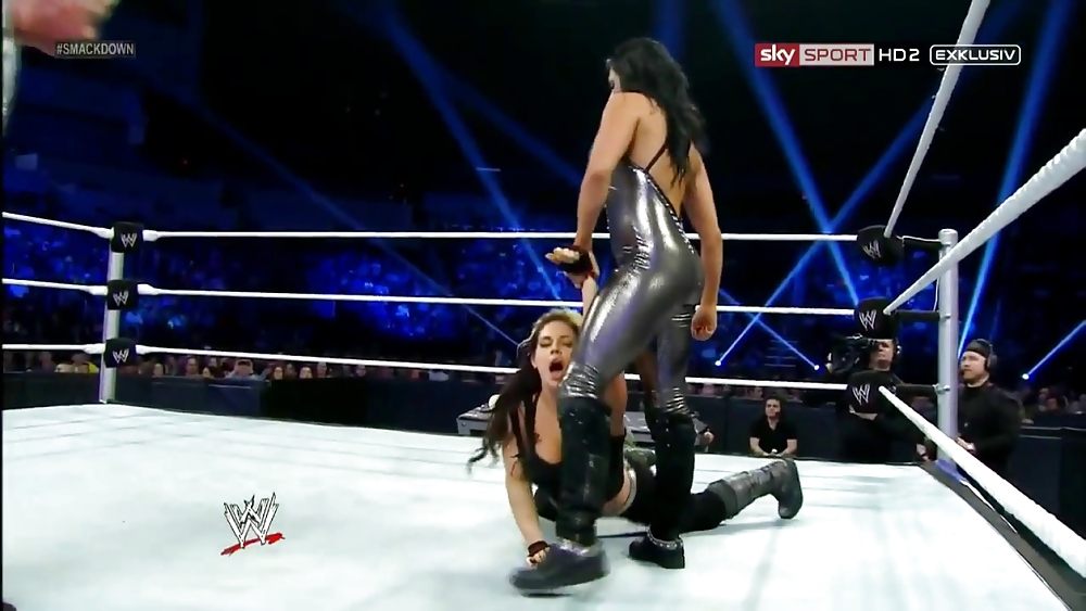 WWE Divas - Kaitlyn vs. Aksana 15.07.13 #26186559