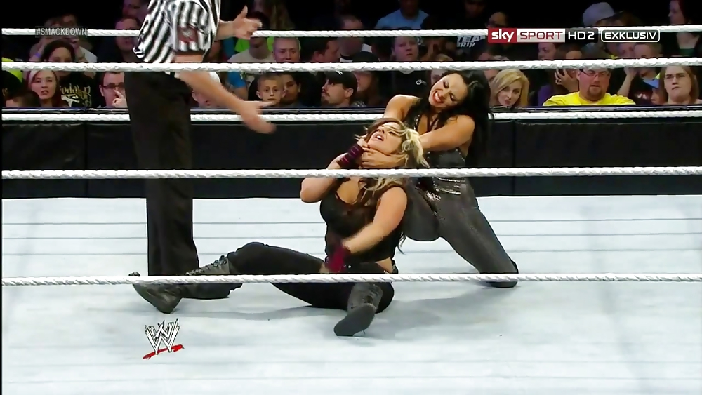 WWE Divas - Kaitlyn vs. Aksana 15.07.13 #26186582