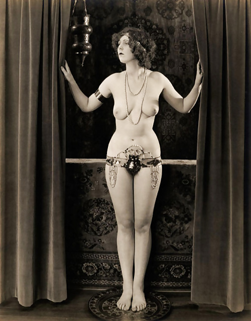 1920s Babes, Flappers, and curves #35186745