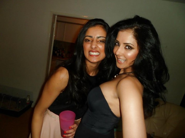 aturdidoras indias
 #28523596