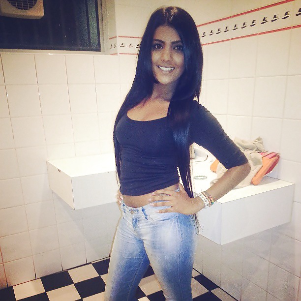 aturdidoras indias
 #28523627