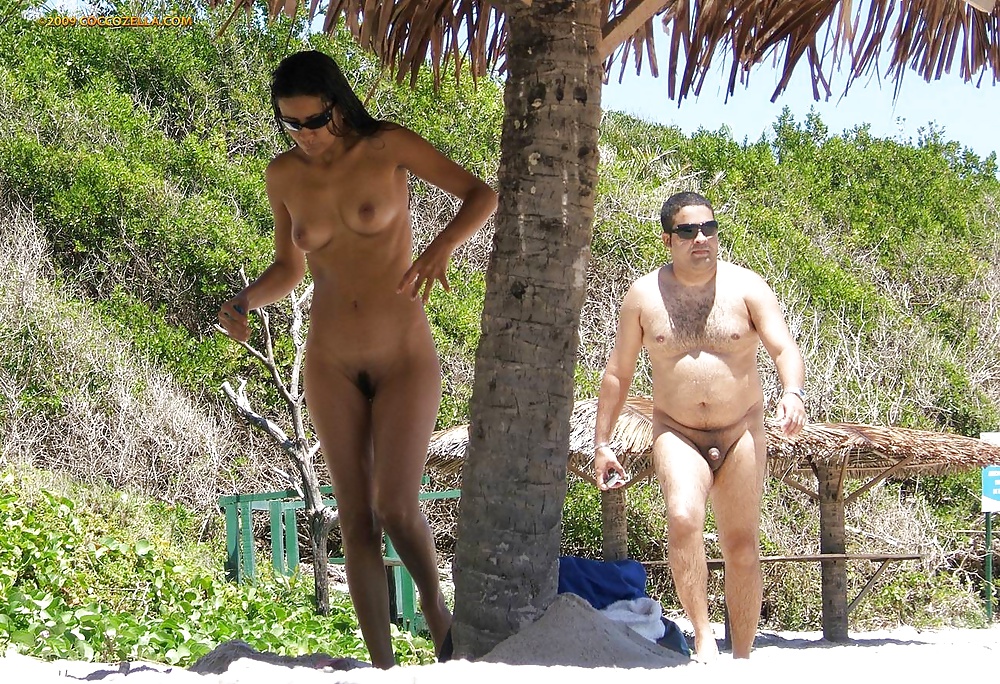 Mais brasileiras naturistas #24261678