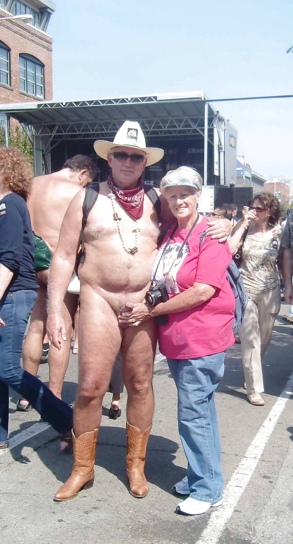 Erectione (539) #40733229