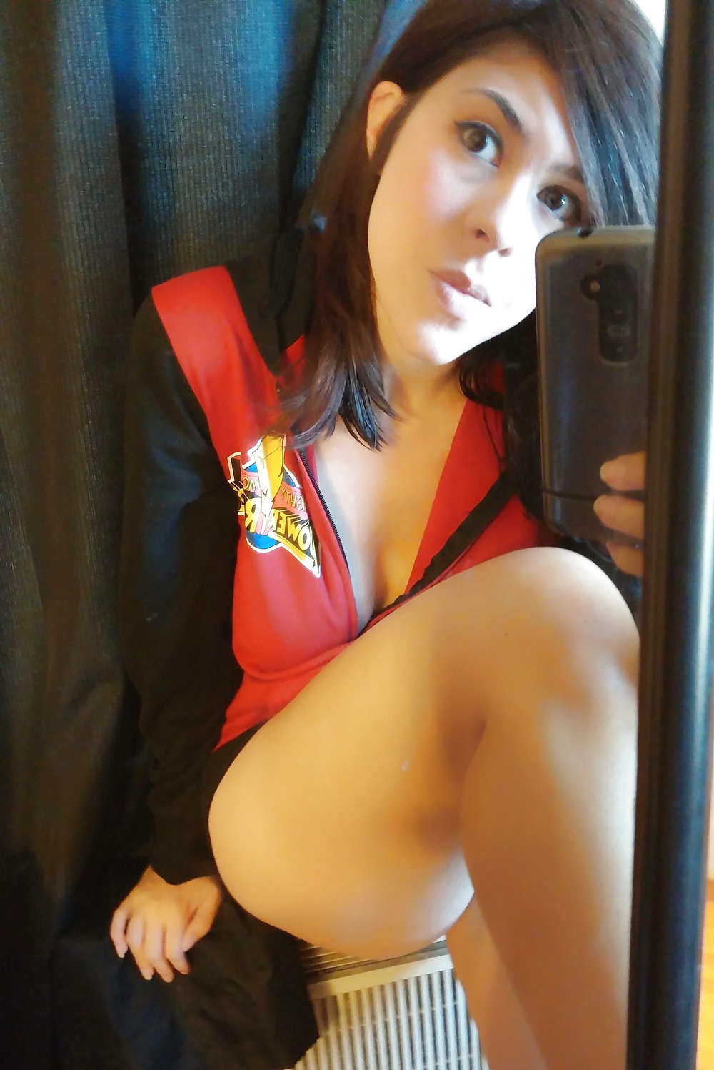 Sexy brunnete 51 sellshots
 #32075287