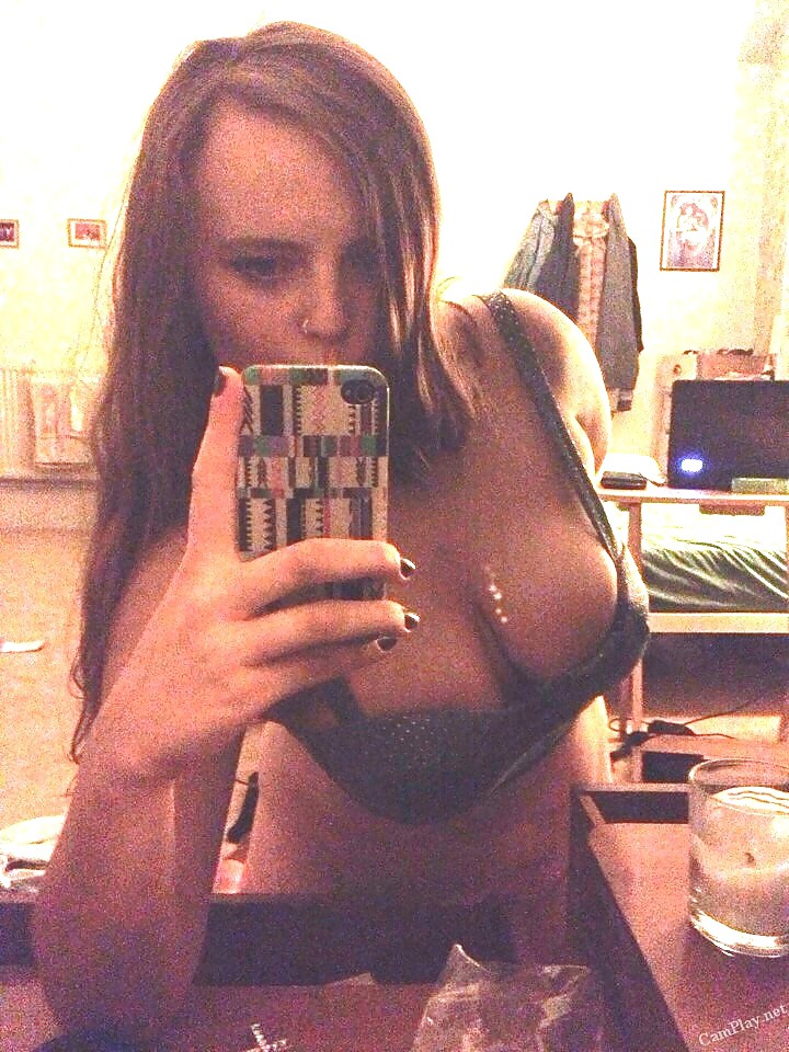 Sexy Busty Cam Babe #36592612