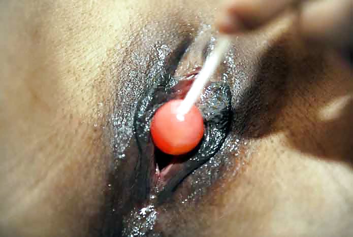 Love to lick that lolly!  #35176460