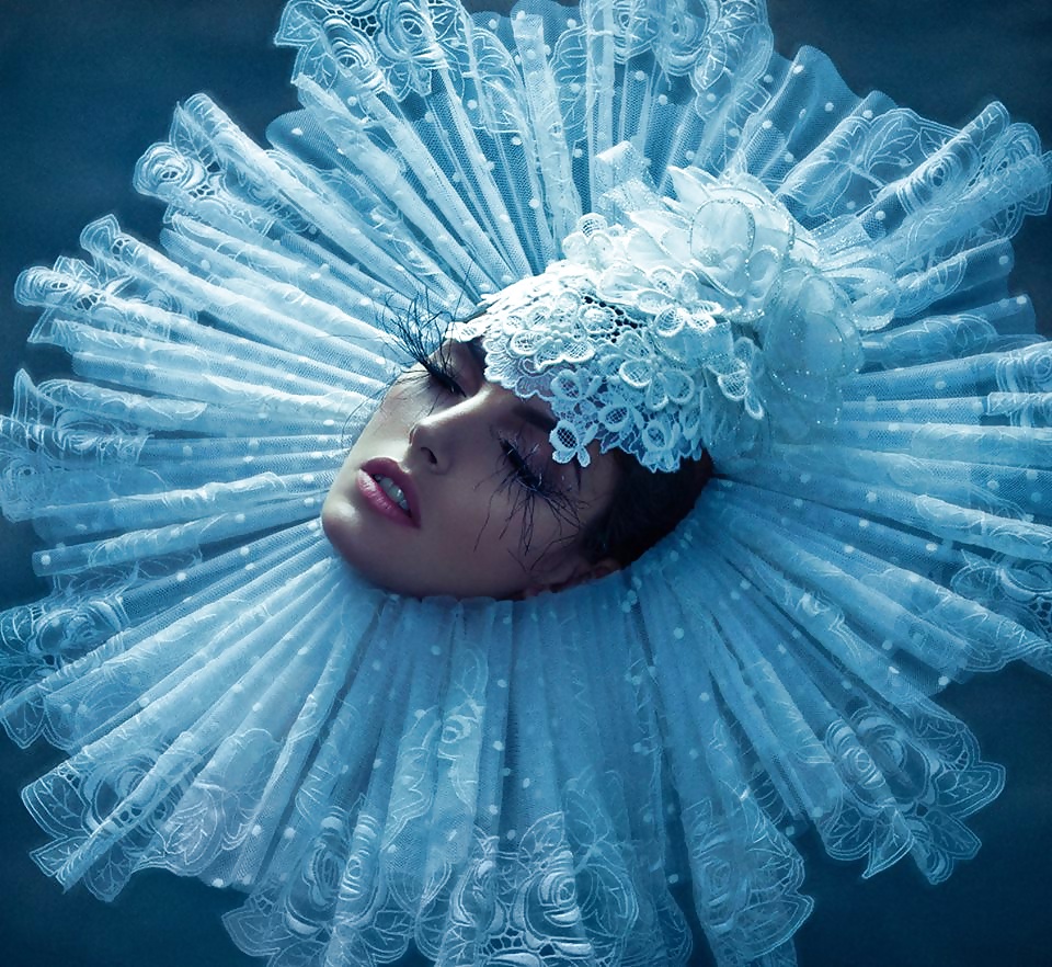 Dando las gracias
 #38702012