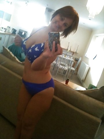 Reifen Zeigt Ihren Heißen Körper Selbst Erschossen #37435694