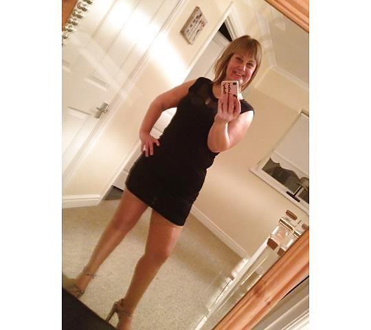 Reifen Zeigt Ihren Heißen Körper Selbst Erschossen #37435707