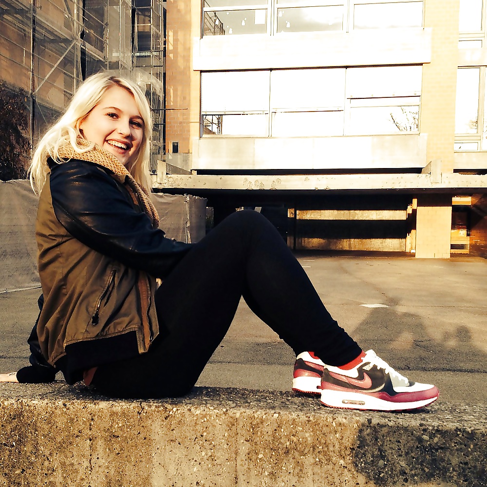Mimilooh la jolie blonde 
 #39336268