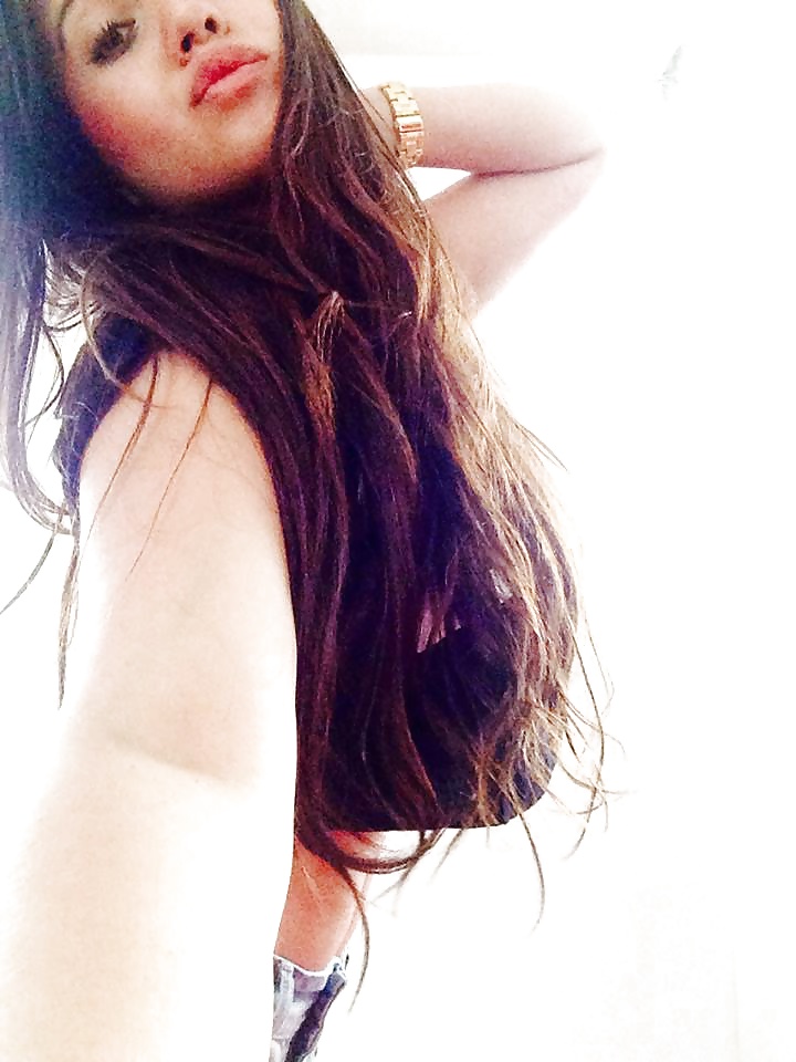 Corrida en mi boca, corrida en mi cara, corrida en mi lengua
 #32976317