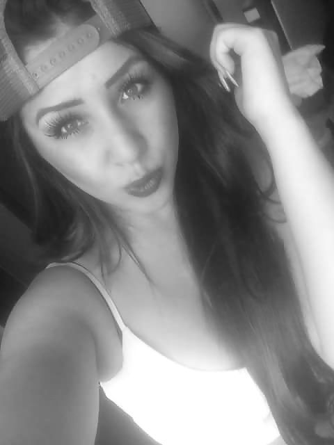 Corrida en mi boca, corrida en mi cara, corrida en mi lengua
 #32976342