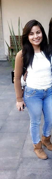 Corrida en mi boca, corrida en mi cara, corrida en mi lengua
 #32976375