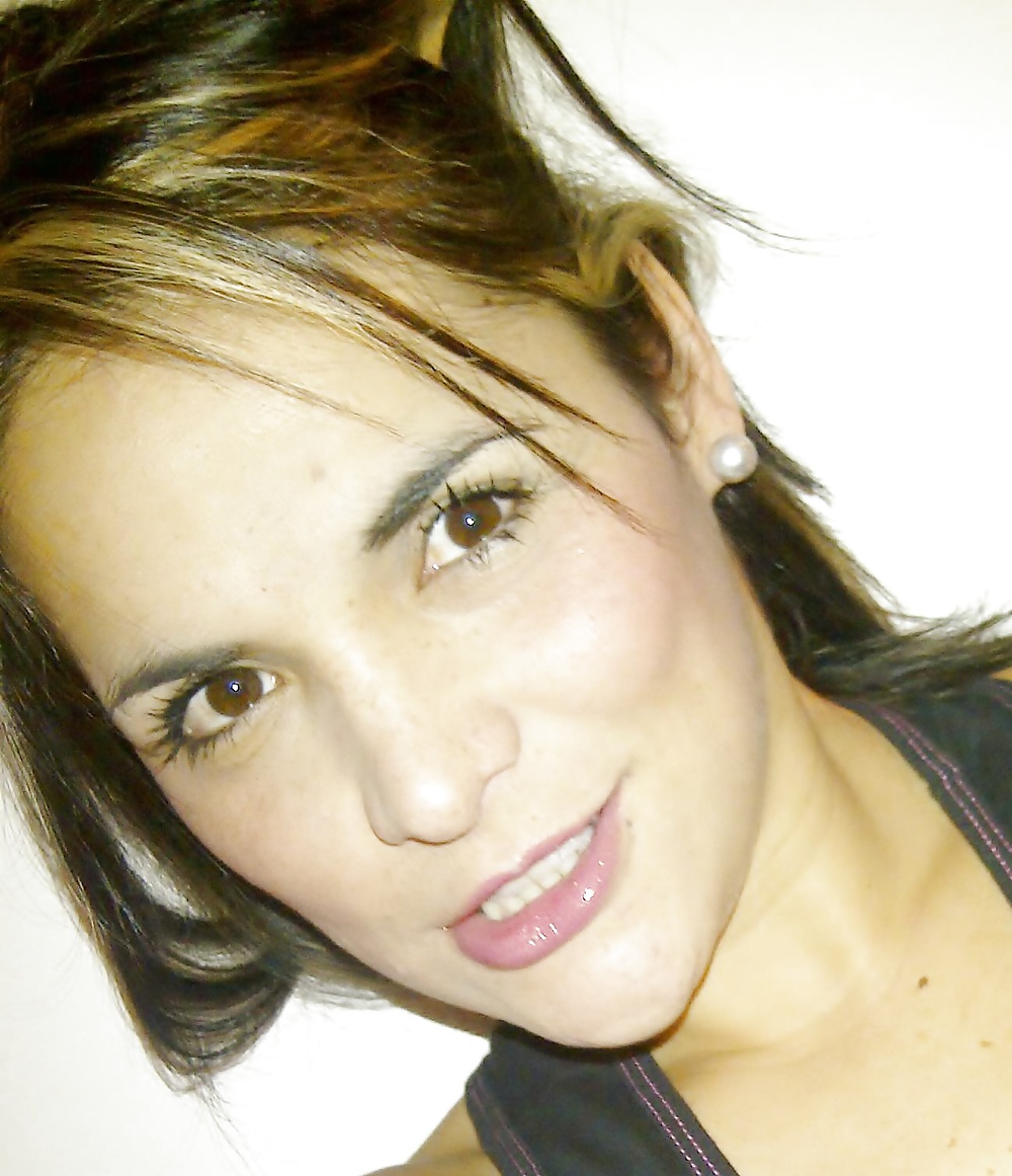 Corrida en mi boca, corrida en mi cara, corrida en mi lengua
 #32976471