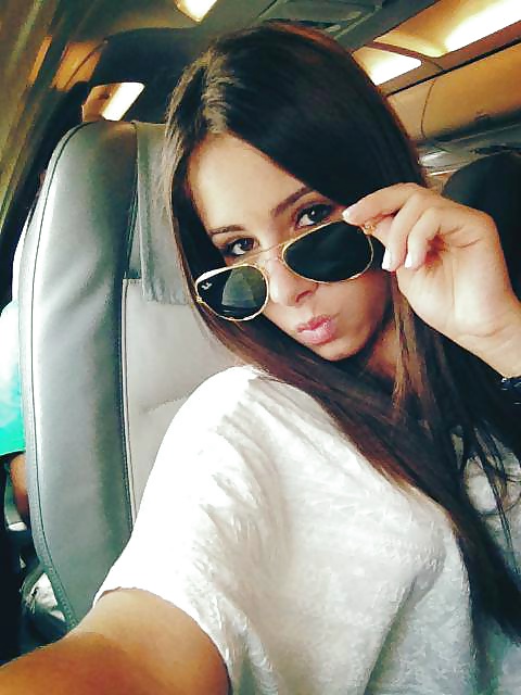 Corrida en mi boca, corrida en mi cara, corrida en mi lengua
 #32976476