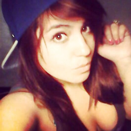 Corrida en mi boca, corrida en mi cara, corrida en mi lengua
 #32976491