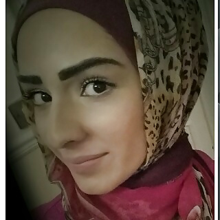 Hijab slut
 #25996976
