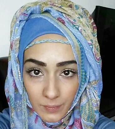 Hijab Cochonne #25997064