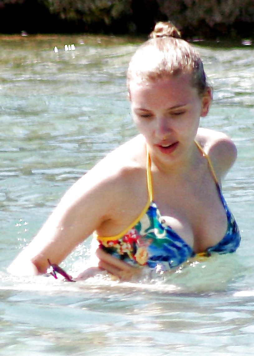 Scarlett johansson oops
 #34111657