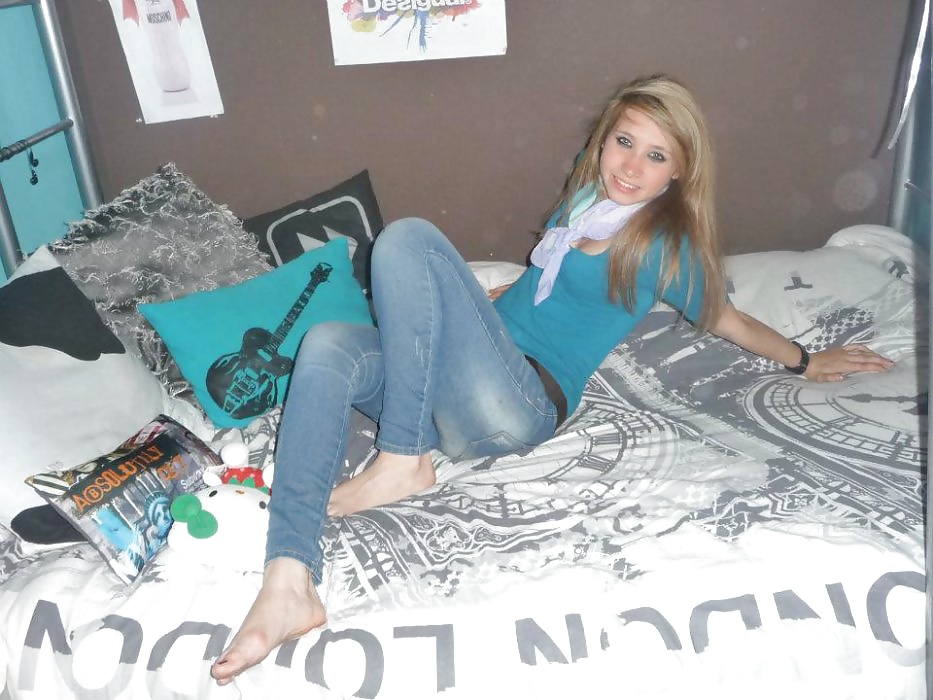 金髪の友達
 #31654549