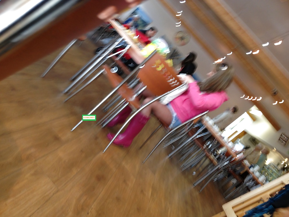 Glasgow - milf shorts
 #37393814