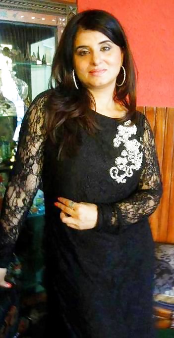 Mein Favorit Paki Milf 3 #33811408