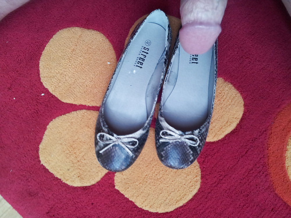 Il mio cazzo e le ballerine, wichsen mit ballerinas
 #35859620