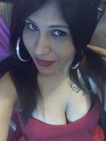 Latina milf cleavage
 #35023385